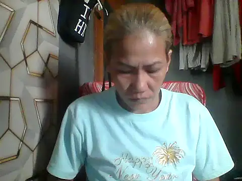 Snapshot of pinayheartaker chatting on July 2026 01:19:02 AM pinayheartaker online show from July 2026 01:19:02 AM