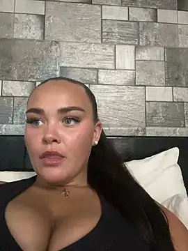 MaddisonWhitex online show from May 2026 07:11:01 PM