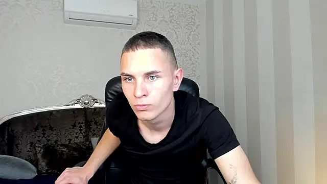 Snapshot of SamsonBev chatting on May 2026 08:39:02 PM SamsonBev online show from May 2026 08:39:02 PM