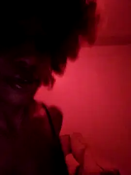 kiki sexxy online show from May 2026 08:40:02 PM
