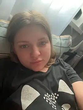 AnikaXRose online show from June 2026 02:12:02 PM