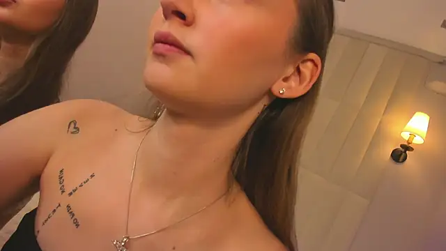 Snapshot of Ella_Butler chatting on June 2026 09:07:02 AM Ella Butler online show from June 2026 09:07:02 AM