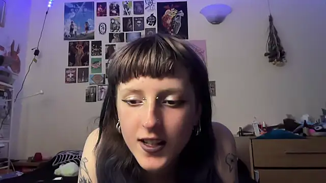 Snapshot of batzy666 chatting on June 2026 11:31:01 AM batzy666 online show from June 2026 11:31:01 AM