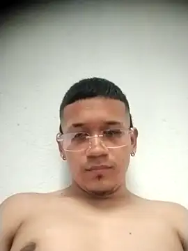 Snapshot of -Moreno__Hot chatting on May 2026 06:09:01 PM -Moreno Hot online show from May 2026 06:09:01 PM