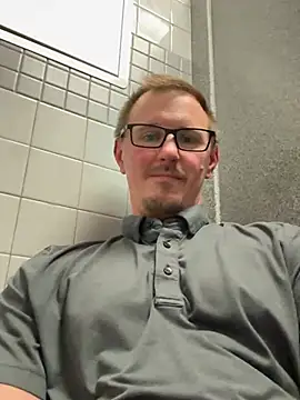 Snapshot of Hardpaul85 chatting on July 2026 05:40:01 PM Hardpaul85 online show from July 2026 05:40:01 PM