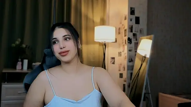 Snapshot of lipsyjanee chatting on May 2026 07:22:02 PM lipsyjanee online show from May 2026 07:22:02 PM