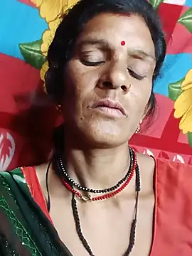 Snapshot of Cut_umang74 chatting on July 2026 06:35:01 PM Cut umang74 online show from July 2026 06:35:01 PM
