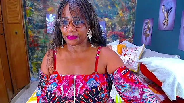 Snapshot of cairohot chatting on April 2026 08:01:02 AM cairohot online show from April 2026 08:01:02 AM