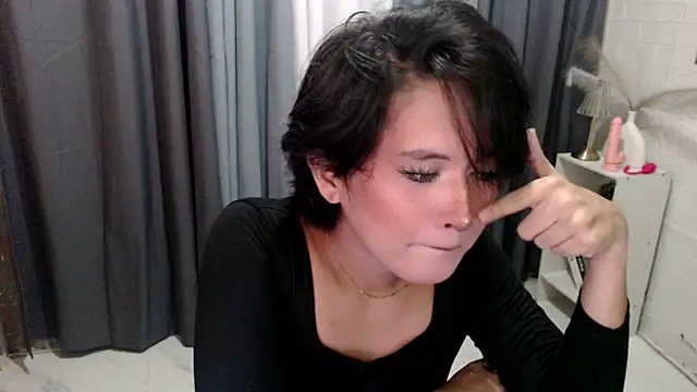 Snapshot of seira_madre12 chatting on July 2026 12:11:02 PM seira madre12 online show from July 2026 12:11:02 PM