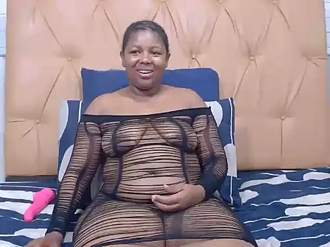 Snapshot of Mellowkittyyellow chatting on June 2026 06:54:02 PM Mellowkittyyellow online show from June 2026 06:54:02 PM