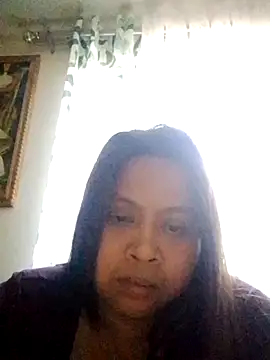 Snapshot of Pinayhotmom26 chatting on June 2026 06:28:01 AM Pinayhotmom26 online show from June 2026 06:28:01 AM