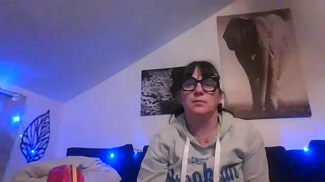 sexujuly88 online show from December 2025 10:03:01 PM