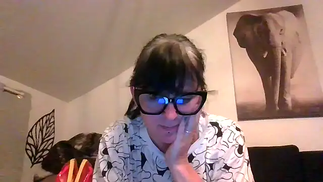 Snapshot of sexujuly88 chatting on June 2026 08:43:02 PM sexujuly88 online show from June 2026 08:43:02 PM