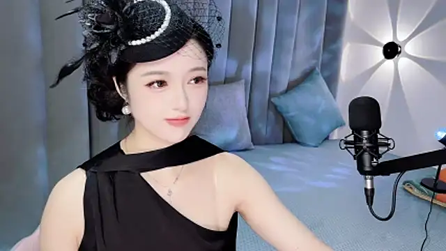 Snapshot of Momo-Wow chatting on June 2026 06:07:01 AM Momo-Wow online show from June 2026 06:07:01 AM