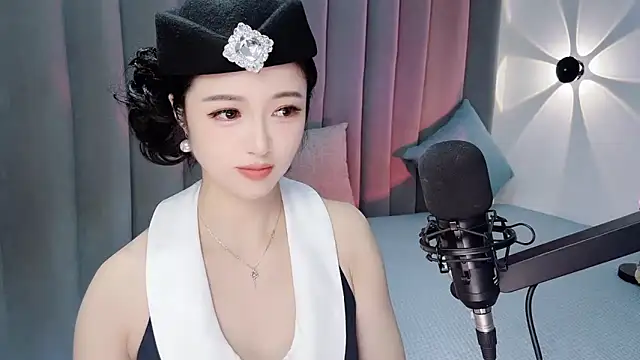 Snapshot of Momo-Wow chatting on July 2026 06:47:02 AM Momo-Wow online show from July 2026 06:47:02 AM