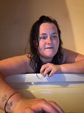 CurvyScarlett69 online show from June 2026 09:53:02 PM