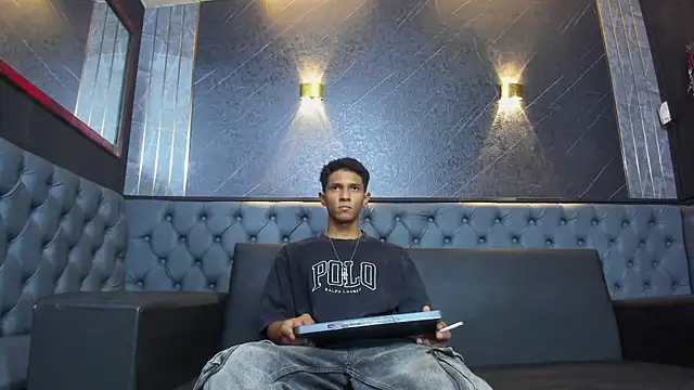 Snapshot of Yoel_Blessed chatting on July 2026 11:17:02 AM Yoel Blessed online show from July 2026 11:17:02 AM