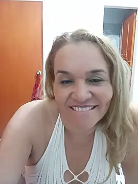 Snapshot of Sara_hilton02 chatting on June 2026 02:12:01 AM Sara hilton02 online show from June 2026 02:12:01 AM