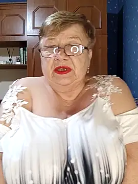 Brie Lynn online show from June 2026 06:26:02 AM