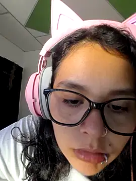 Snapshot of Miss_kittyX chatting on June 2026 12:02:02 AM Miss kittyX online show from June 2026 12:02:02 AM