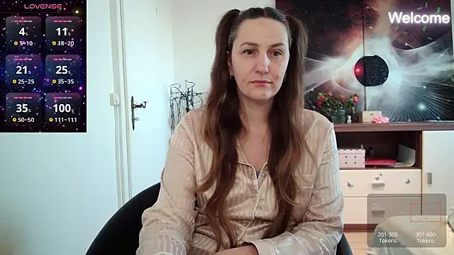 Snapshot of Yevgeshka-Milashka chatting on February 2025 03:16:02 PM Yevgeshka-Milashka online show from February 2025 03:16:02 PM