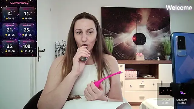 Snapshot of Yevgeshka-Milashka chatting on February 2025 04:15:02 PM Yevgeshka-Milashka online show from February 2025 04:15:02 PM