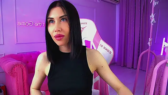 KaylaMous online show from June 2026 06:32:01 PM