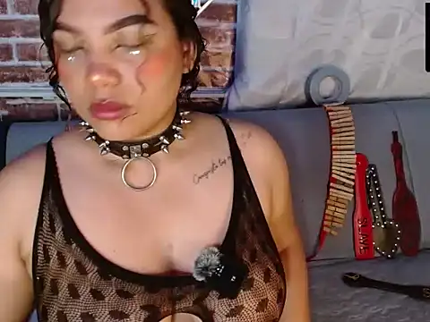 Snapshot of emma_bdsm_ chatting on June 2026 07:45:01 PM emma bdsm online show from June 2026 07:45:01 PM