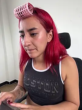 Juliethademon online show from June 2026 02:45:01 PM