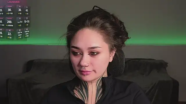 Snapshot of KarenHotFlirt chatting on June 2026 02:19:02 PM KarenHotFlirt online show from June 2026 02:19:02 PM