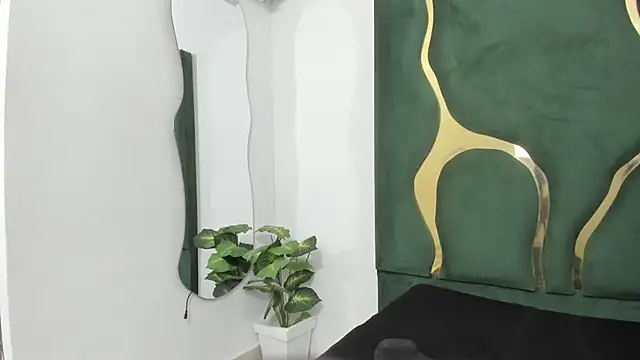Mila petiteasm online show from July 2026 12:13:01 PM