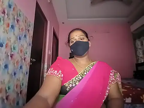 Snapshot of Meenakshy chatting on June 2026 04:55:01 AM Meenakshy online show from June 2026 04:55:01 AM