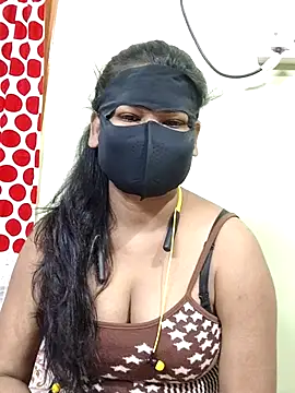 Snapshot of Hannydarling chatting on June 2026 02:34:01 PM Hannydarling online show from June 2026 02:34:01 PM