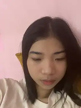 Snapshot of -Kempi- chatting on July 2026 08:06:01 AM -Kempi- online show from July 2026 08:06:01 AM