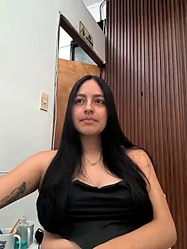 Snapshot of SophiCastro09_ chatting on June 2026 12:32:01 PM SophiCastro09 online show from June 2026 12:32:01 PM