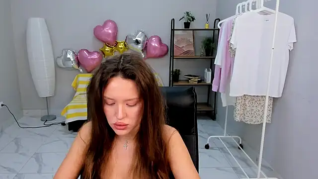 Teresa Yates online show from June 2026 11:37:02 AM