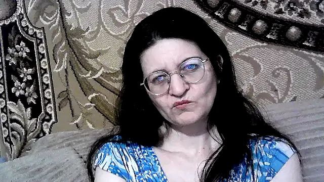 Snapshot of Dear_Annet chatting on July 2026 08:13:01 PM Dear Annet online show from July 2026 08:13:01 PM