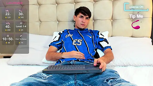 Zack23   online show from June 2026 03:17:01 AM