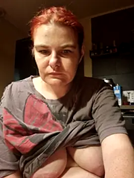GoldenWifee online show from July 2026 04:05:02 AM