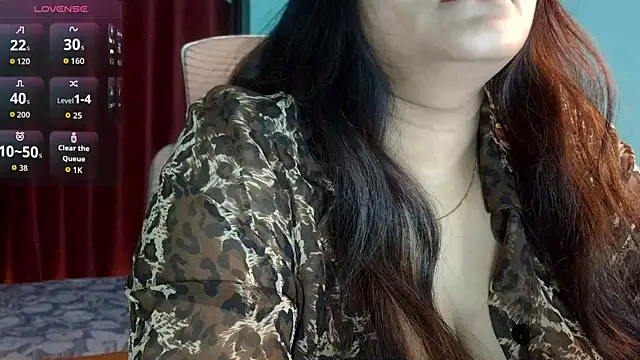 Snapshot of hey_rhea chatting on July 2026 05:27:02 PM hey rhea online show from July 2026 05:27:02 PM