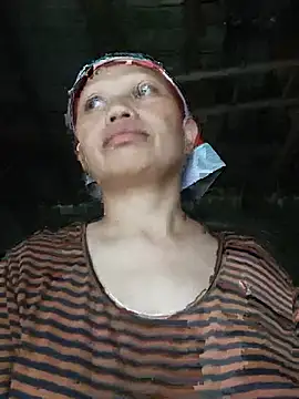 Snapshot of Ila-min chatting on June 2026 08:40:02 AM Ila-min online show from June 2026 08:40:02 AM
