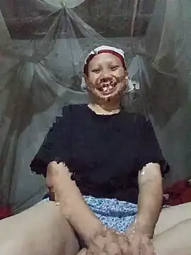 Snapshot of Ila-min chatting on July 2026 11:50:01 AM Ila-min online show from July 2026 11:50:01 AM