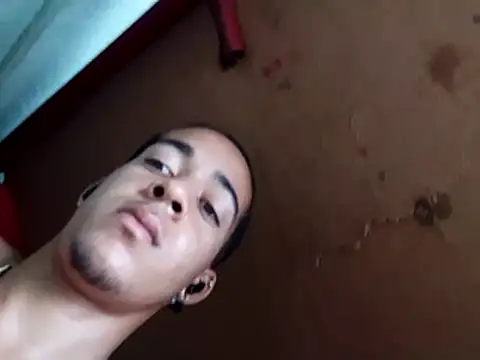 Enzo Manul online show from June 2026 07:03:02 PM