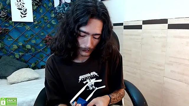 bigcock robert online show from July 2026 04:43:02 PM