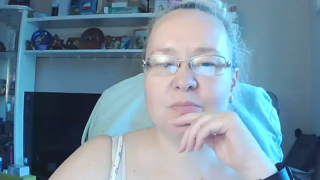 Snapshot of Viola27 chatting on July 2026 02:32:02 PM Viola27 online show from July 2026 02:32:02 PM