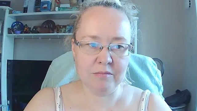 Snapshot of Viola27 chatting on July 2026 07:22:01 AM Viola27 online show from July 2026 07:22:01 AM