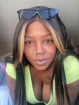 nia coxlive online show from July 2026 04:14:02 PM