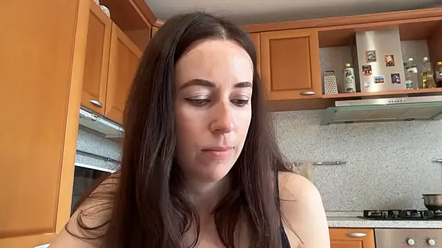 Flamingo Queen online show from June 2026 06:03:02 AM