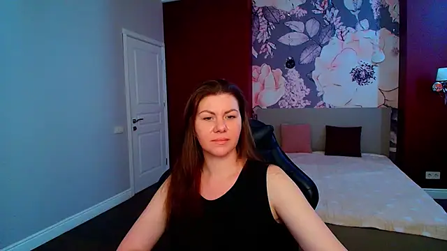 Snapshot of LunaKissesx chatting on June 2026 11:30:02 AM LunaKissesx online show from June 2026 11:30:02 AM