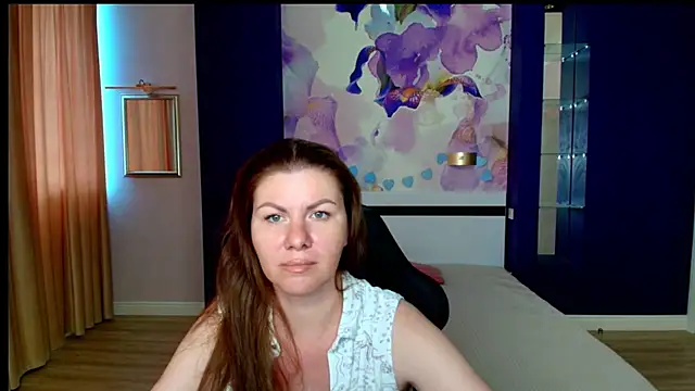 Snapshot of LunaKissesx chatting on July 2026 11:38:01 AM LunaKissesx online show from July 2026 11:38:01 AM